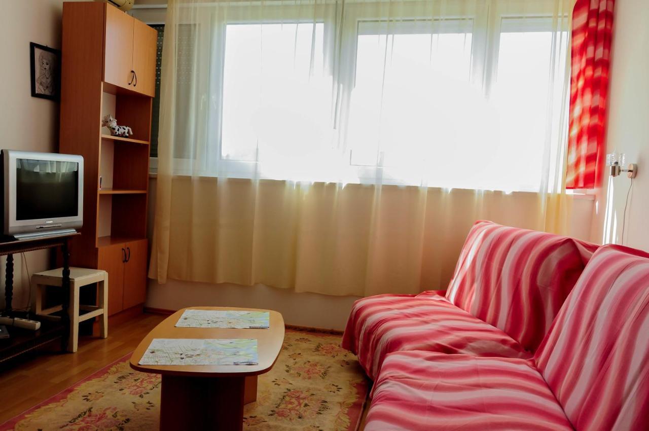 Apartment Daca Stan Belgrad Zimmer foto